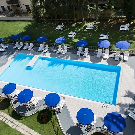 Grand Hotel Del Parco เปสกัสเซโรลี ภายนอก รูปภาพ