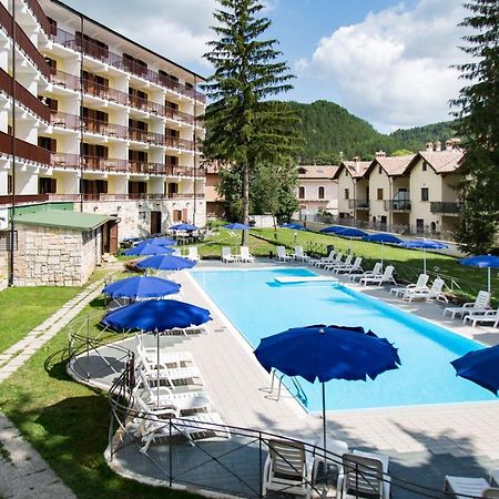 Grand Hotel Del Parco เปสกัสเซโรลี ภายนอก รูปภาพ