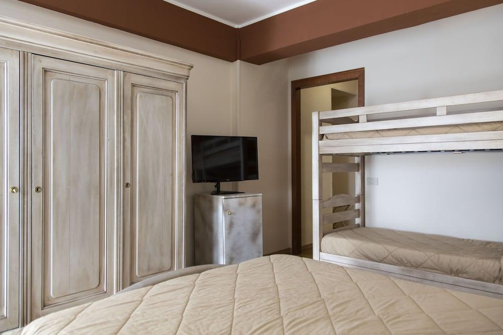 Grand Hotel Del Parco เปสกัสเซโรลี ภายนอก รูปภาพ