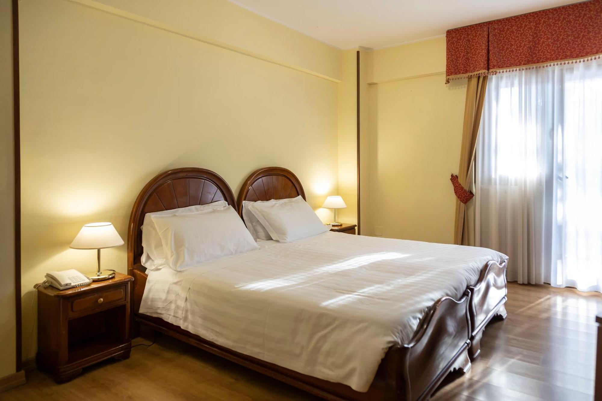 Grand Hotel Del Parco เปสกัสเซโรลี ห้อง รูปภาพ