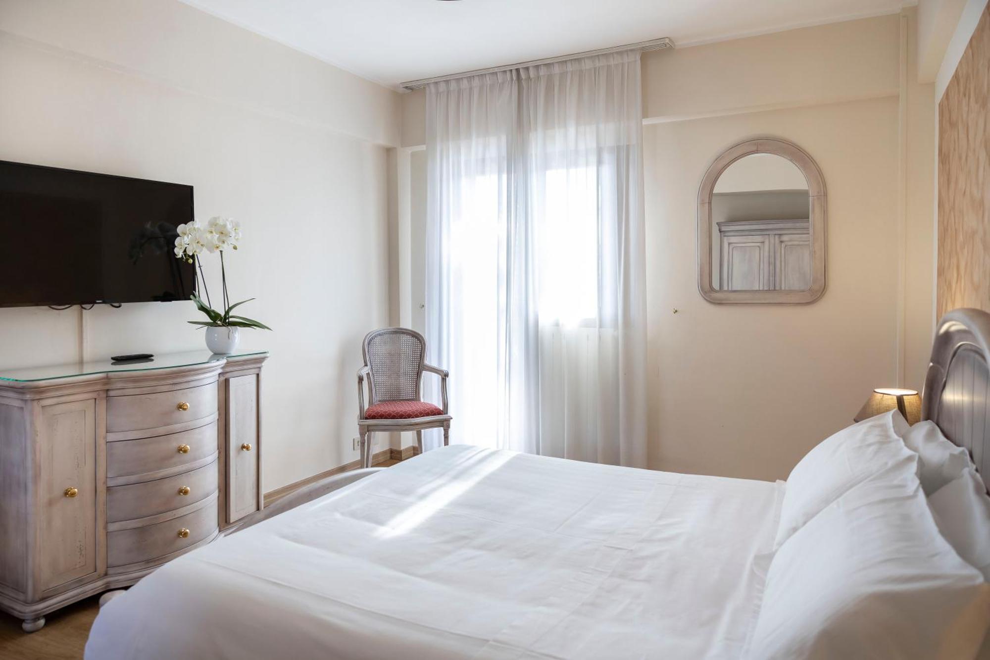 Grand Hotel Del Parco เปสกัสเซโรลี ห้อง รูปภาพ